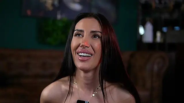 Snapshot of Evelyn_Evyyy chatting on February 2025 02:28:01 AM Evelyn Evyyy online show from February 2025 02:28:01 AM