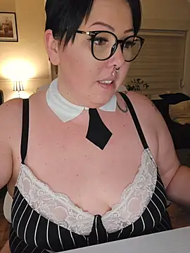 -BonnieBlack- online show from January 2026 08:44:01 PM