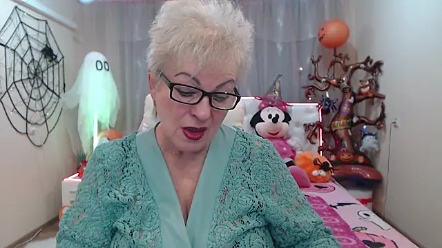 KayleSmoll online show from November 2025 07:27:01 PM