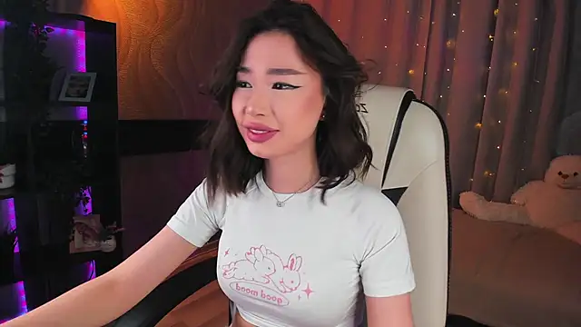 Snapshot of sensualily chatting on March 2025 05:01:01 PM sensualily online show from March 2025 05:01:01 PM