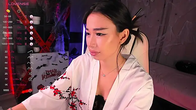 Snapshot of sensualily chatting on October 2025 01:57:02 PM sensualily online show from October 2025 01:57:02 PM