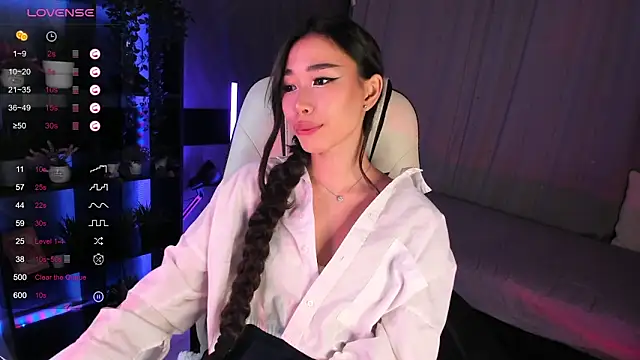 Snapshot of sensualily chatting on November 2025 03:35:01 PM sensualily online show from November 2025 03:35:01 PM