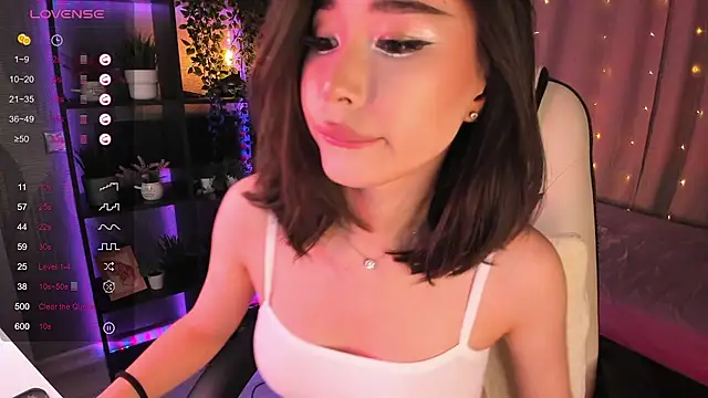 Snapshot of sensualily chatting on November 2025 03:33:01 PM sensualily online show from November 2025 03:33:01 PM