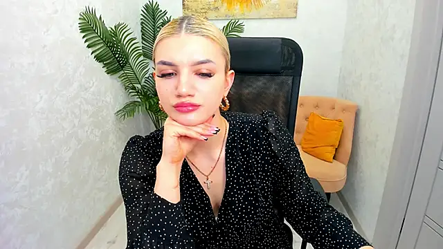 SelenaeMoore online show from March 2025 02:44:01 PM