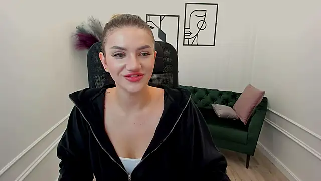 SelenaeMoore online show from October 2025 03:26:02 AM