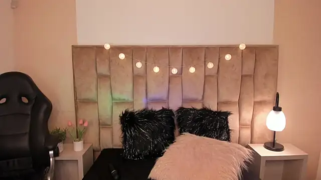 Esteff  o2 online show from March 2025 01:50:02 AM