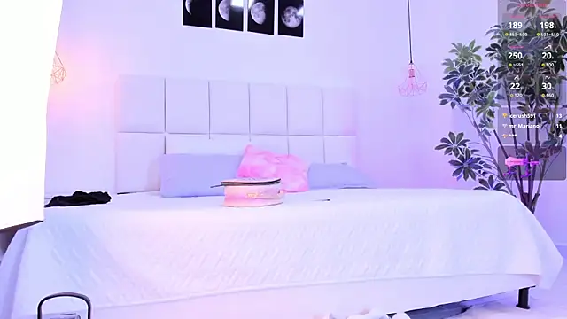 Snapshot of Danna_adams01 chatting on January 2025 10:48:01 PM Danna adams01 online show from January 2025 10:48:01 PM