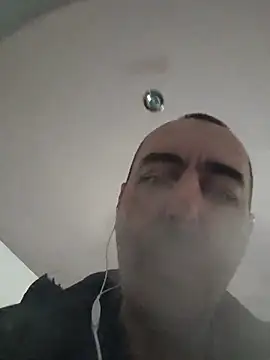 Maryo0001 online show from December 2025 11:06:01 AM