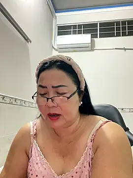 NDith online show from November 2025 04:27:01 PM