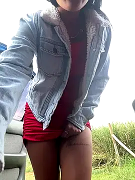 Snapshot of NAUGHTY_LITTLE_18 chatting on November 2025 10:32:02 PM NAUGHTY LITTLE 18 online show from November 2025 10:32:02 PM