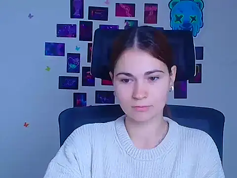 Snapshot of Loon_Amore chatting on November 2025 07:14:01 AM Loon Amore online show from November 2025 07:14:01 AM