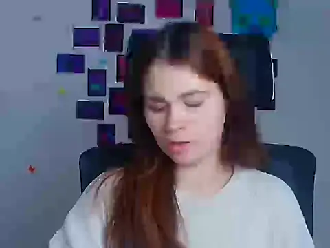 Snapshot of Loon_Amore chatting on November 2025 06:35:02 AM Loon Amore online show from November 2025 06:35:02 AM