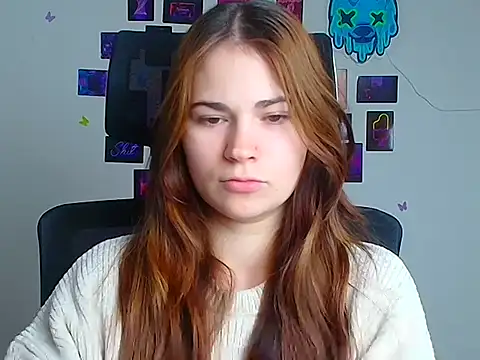 Snapshot of Loon_Amore chatting on December 2025 06:41:01 AM Loon Amore online show from December 2025 06:41:01 AM