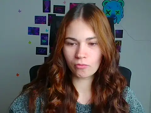 Snapshot of Loon_Amore chatting on December 2025 06:43:02 AM Loon Amore online show from December 2025 06:43:02 AM