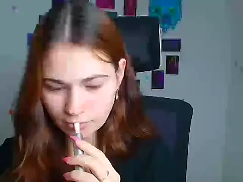 Snapshot of Loon_Amore chatting on December 2025 06:55:02 AM Loon Amore online show from December 2025 06:55:02 AM