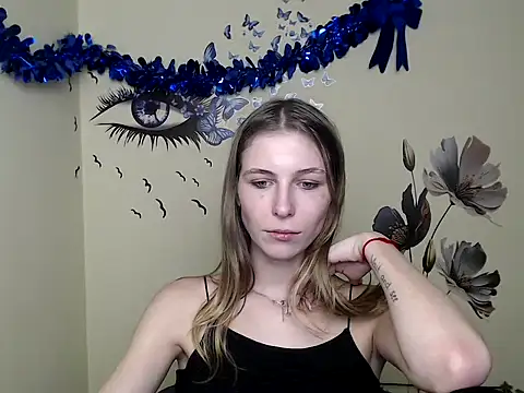 StrangerGi online show from January 2025 01:01:01 AM