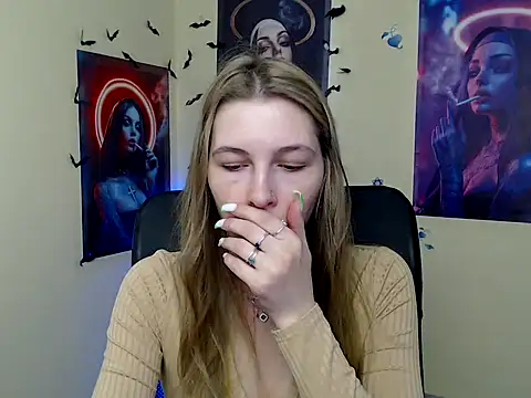 StrangerGi online show from April 2026 06:05:02 AM