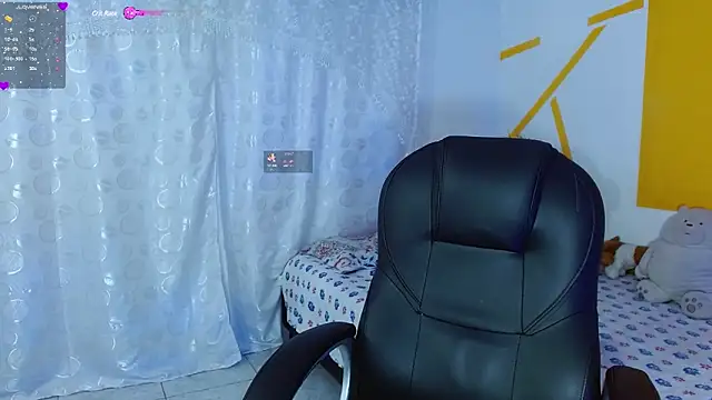 Snapshot of Matthew_Boy_ chatting on December 2024 12:38:02 PM Matthew Boy  online show from December 2024 12:38:02 PM