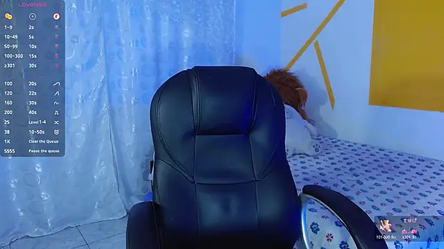 Snapshot of Matthew_Boy_ chatting on January 2025 07:04:01 AM Matthew Boy  online show from January 2025 07:04:01 AM