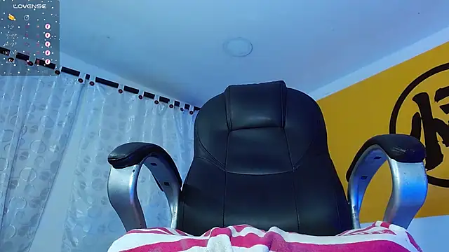 Snapshot of Matthew_Boy_ chatting on February 2025 04:07:01 PM Matthew Boy  online show from February 2025 04:07:01 PM