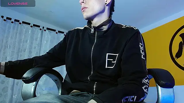 Snapshot of Matthew_Boy_ chatting on February 2025 03:50:02 AM Matthew Boy  online show from February 2025 03:50:02 AM