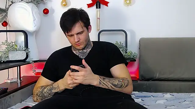 Snapshot of CarterCole chatting on December 2024 01:43:02 PM CarterCole online show from December 2024 01:43:02 PM