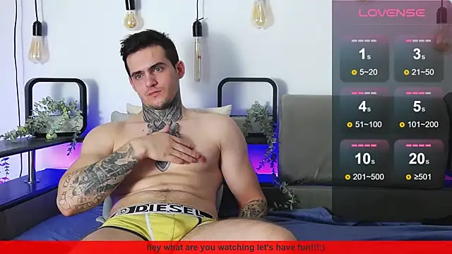 Snapshot of CarterCole chatting on January 2025 10:39:01 AM CarterCole online show from January 2025 10:39:01 AM