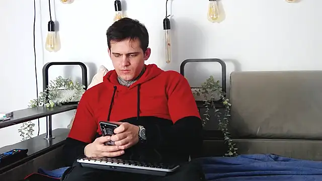 Snapshot of CarterCole chatting on February 2025 08:24:01 AM CarterCole online show from February 2025 08:24:01 AM