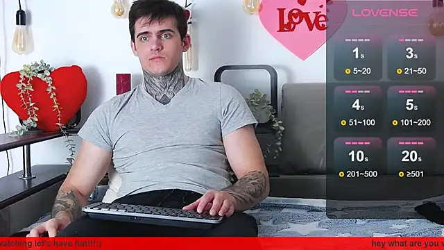 Snapshot of CarterCole chatting on February 2025 10:50:02 AM CarterCole online show from February 2025 10:50:02 AM