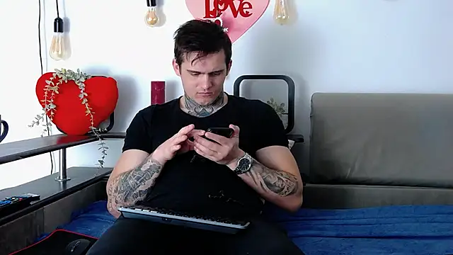 Snapshot of CarterCole chatting on February 2025 08:00:02 AM CarterCole online show from February 2025 08:00:02 AM