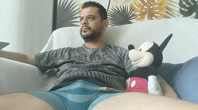 Snapshot of HornyBeachBoyBR chatting on February 2025 01:55:01 PM HornyBeachBoyBR online show from February 2025 01:55:01 PM