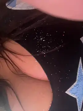 izanmiller2001 online show from March 2026 06:46:01 PM