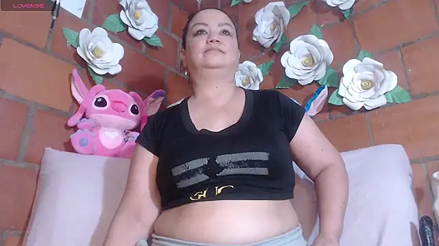 IngritBitch online show from March 2026 10:10:02 AM