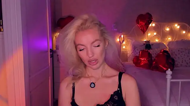 aestetick online show from February 2026 12:03:01 PM