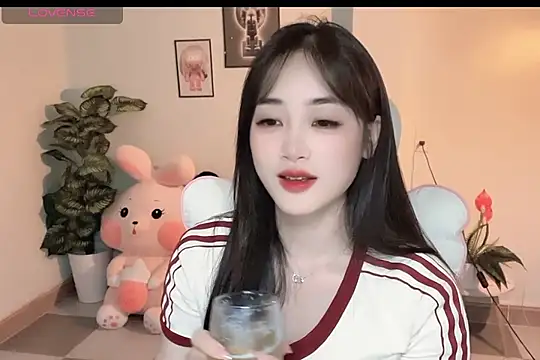  Aimy  online show from November 2025 05:12:01 PM