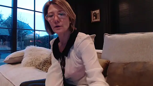 godinflower online show from February 2025 04:58:01 PM