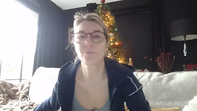 godinflower online show from December 2025 10:13:01 AM