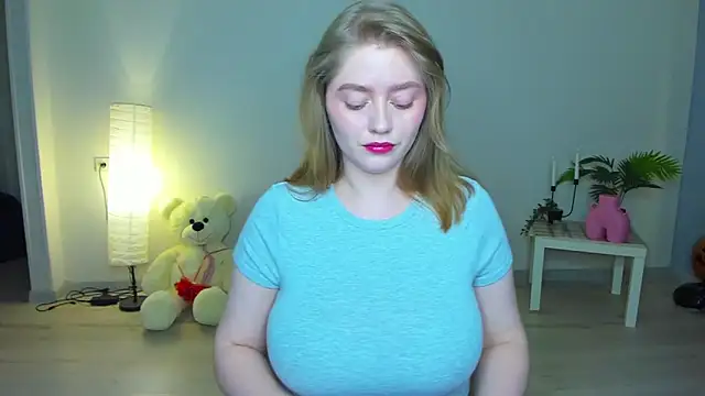 AidaPerry online show from November 2025 09:06:02 PM