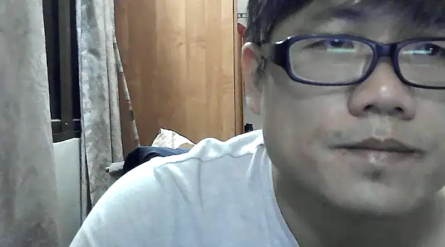 Snapshot of findagirlfriend chatting on December 2024 04:57:02 PM findagirlfriend online show from December 2024 04:57:02 PM