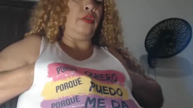 BustyAmanda online show from June 2026 12:22:01 PM
