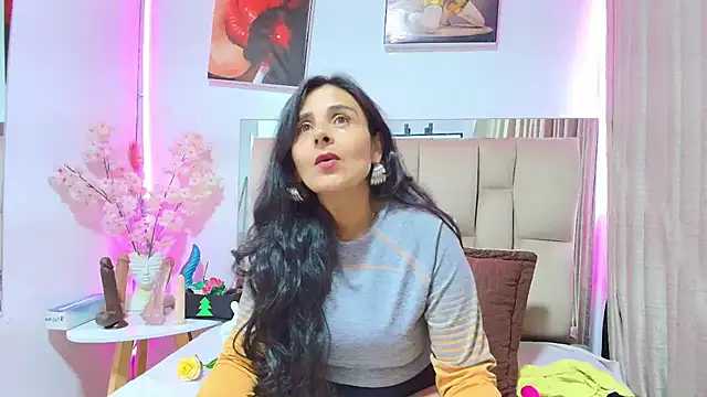 Snapshot of _Marcela__ chatting on May 2026 11:29:01 AM Marcela online show from May 2026 11:29:01 AM