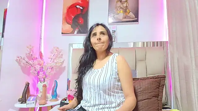 Snapshot of _Marcela__ chatting on May 2026 11:27:02 AM Marcela online show from May 2026 11:27:02 AM