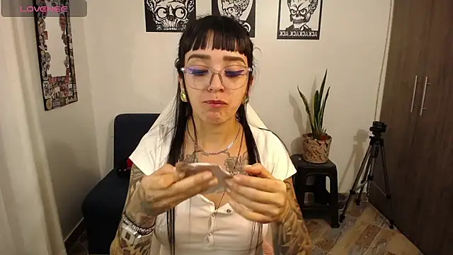 hibridaaa20 online show from October 2025 11:13:02 PM