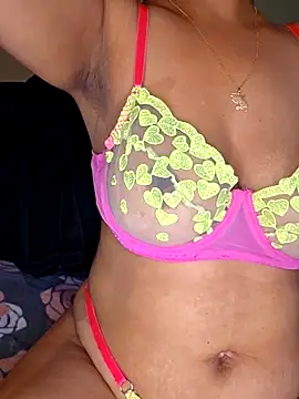 Snapshot of Lunadelisla chatting on December 2025 07:36:02 AM Lunadelisla online show from December 2025 07:36:02 AM