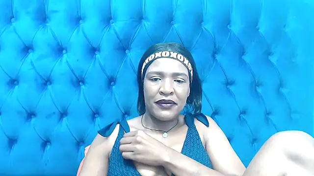 Snapshot of SpicyQueenxxxx chatting on April 2026 06:37:01 PM SpicyQueenxxxx online show from April 2026 06:37:01 PM