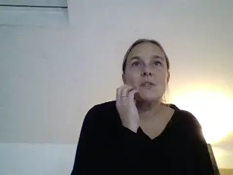 scrummymummy2 online show from December 2025 08:26:01 PM