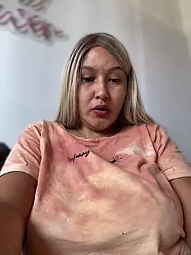 Snapshot of SamaraJay1 chatting on December 2024 01:11:02 PM SamaraJay1 online show from December 2024 01:11:02 PM