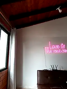 Snapshot of SamaraJay1 chatting on January 2025 01:27:01 PM SamaraJay1 online show from January 2025 01:27:01 PM