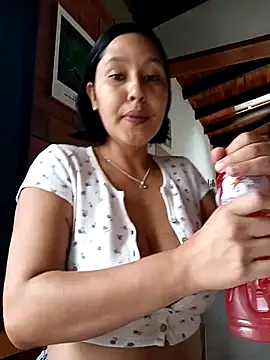 Snapshot of SamaraJay1 chatting on September 2025 03:39:02 PM SamaraJay1 online show from September 2025 03:39:02 PM