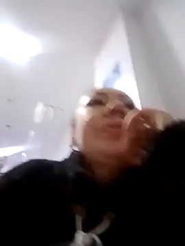 coral smitth online show from November 2025 05:07:02 AM